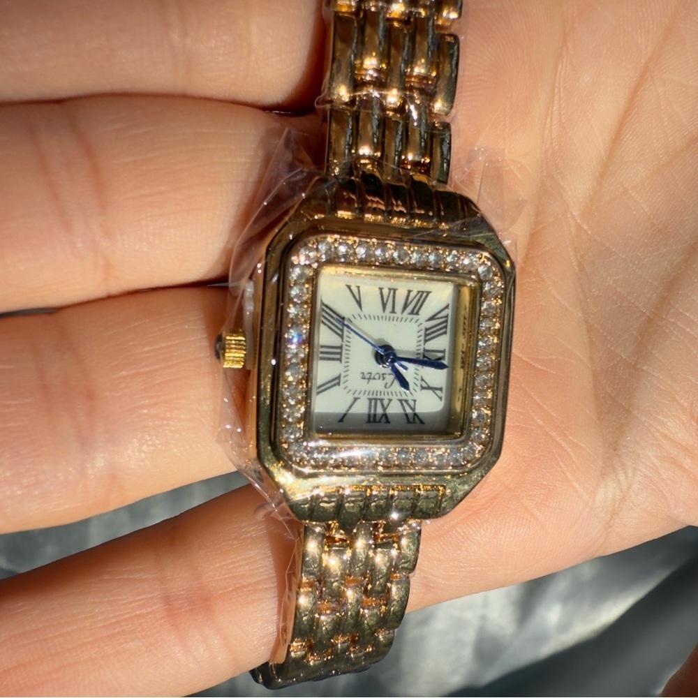 Classic Panthere Classic Rectangle Stainless Steel Watch
Size adjustable - Picture 9 of 11